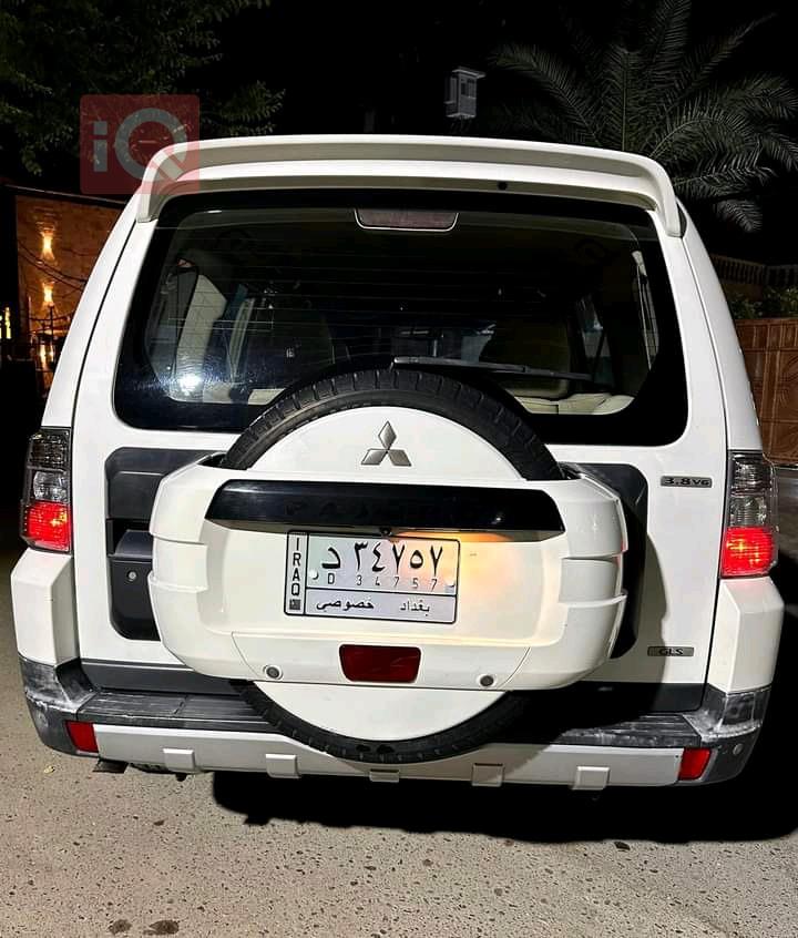 ميتسوبيشي باجيرو